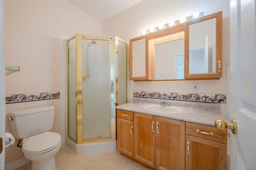 804-2245 Atkinson Street, Penticton, BC - Indoor Photo Showing Bathroom