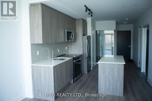 316 - 286 Main Street, Toronto (East End-Danforth), ON - Indoor Photo Showing Kitchen With Upgraded Kitchen