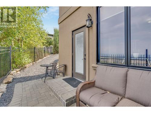 734 Kuipers Crescent, Kelowna, BC - Outdoor With Exterior