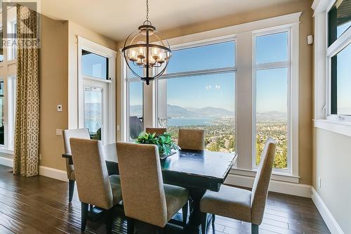 734 Kuipers Crescent, Kelowna, BC - Indoor Photo Showing Dining Room