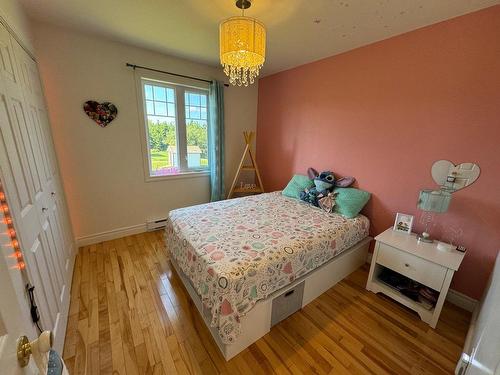 Bedroom - 14 Allée Dominic, Les Îles-De-La-Madeleine, QC - Indoor Photo Showing Bedroom