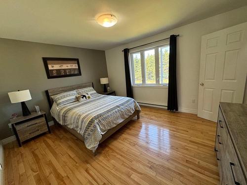 Bedroom - 14 Allée Dominic, Les Îles-De-La-Madeleine, QC - Indoor Photo Showing Bedroom