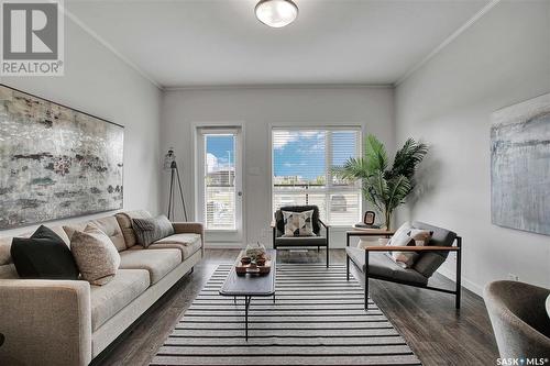 110 545 Hassard Close, Saskatoon, SK - Indoor Photo Showing Living Room