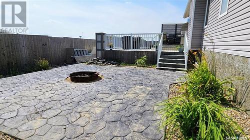 512 16Th Avenue, Humboldt, SK - Outdoor With Deck Patio Veranda