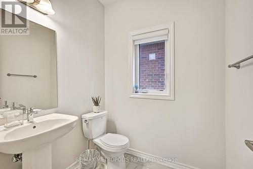 15 Douglas Kemp Crescent, Clarington (Bowmanville), ON - Indoor Photo Showing Bathroom