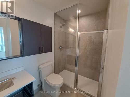 1204 - 1 Promenade Circle, Vaughan, ON - Indoor Photo Showing Bathroom