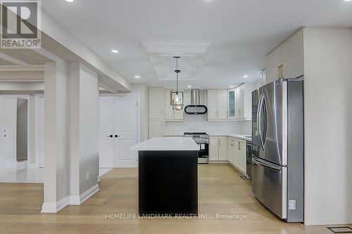 20 Heggie Road, Brampton, ON - Indoor Photo Showing Kitchen With Upgraded Kitchen