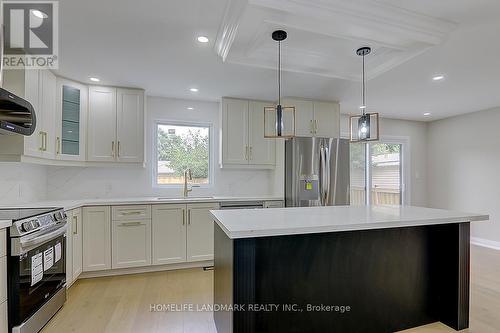 20 Heggie Road, Brampton, ON - Indoor Photo Showing Kitchen With Upgraded Kitchen