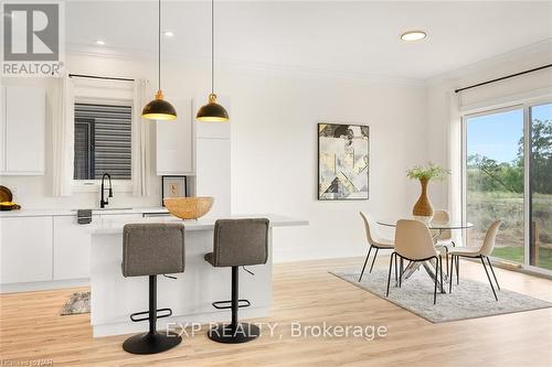 39 Alicia Crescent, Niagara Falls, ON - Indoor Photo Showing Dining Room