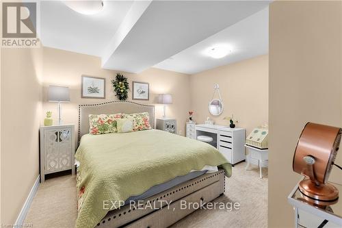 43 - 3232 Montrose Road, Niagara Falls, ON - Indoor Photo Showing Bedroom