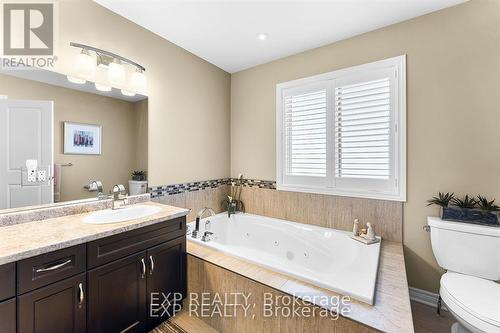 4776 Victor Drive, Niagara Falls, ON - Indoor Photo Showing Bathroom