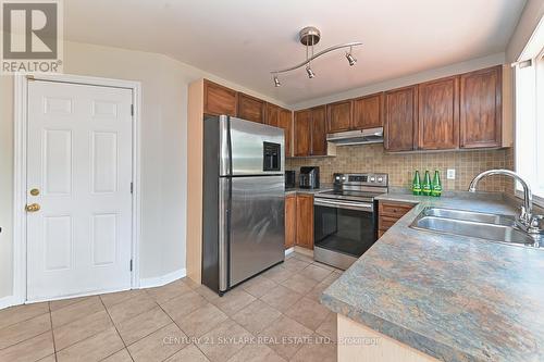 5640 Rosaline Road, Burlington (Orchard), ON - Indoor Photo Showing Kitchen With Double Sink