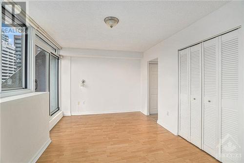 500 Laurier Avenue Unit#903, Ottawa, ON - Indoor Photo Showing Other Room