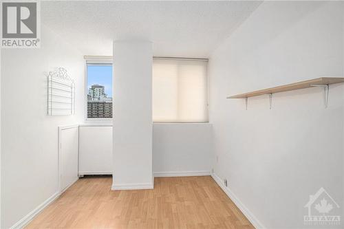 500 Laurier Avenue Unit#903, Ottawa, ON - Indoor Photo Showing Other Room