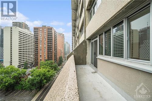 500 Laurier Avenue Unit#903, Ottawa, ON - Outdoor