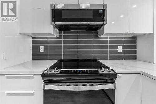 707 1199 Eastwood Street, Coquitlam, BC - Indoor Photo Showing Kitchen