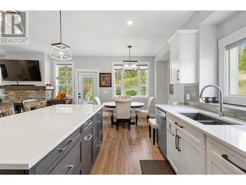 2715 Golf Course Drive Unit# 26, Blind Bay, BC - Indoor Photo Showing Kitchen With Double Sink With Upgraded Kitchen