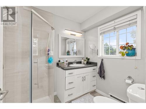 160 Celano Crescent Unit# 106, Kelowna, BC - Indoor Photo Showing Bathroom