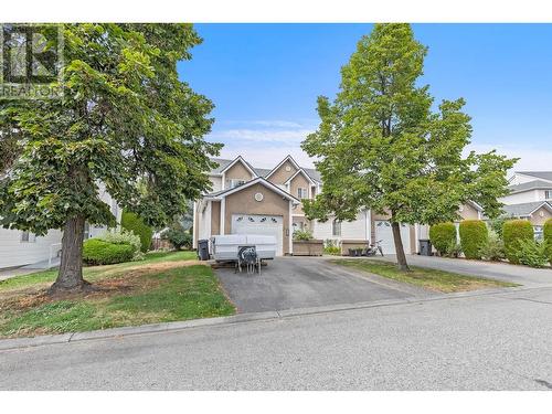 160 Celano Crescent Unit# 106, Kelowna, BC - Outdoor With Facade