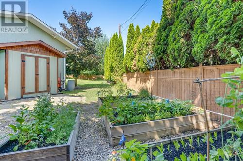 4275 Simeon Court, Kelowna, BC - Outdoor