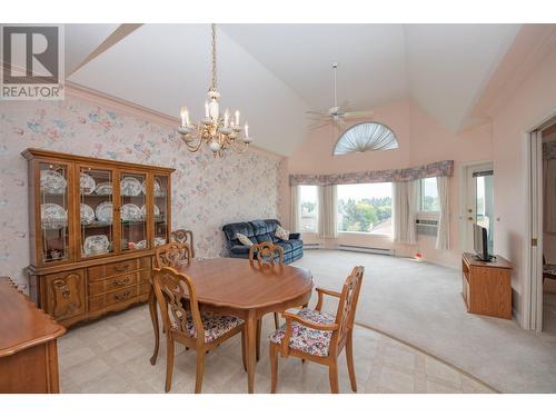 877 K.L.O Road Unit# 307, Kelowna, BC - Indoor Photo Showing Dining Room