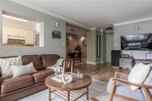 174 Herkimer Street|Unit #304, Hamilton, ON - Indoor Photo Showing Living Room