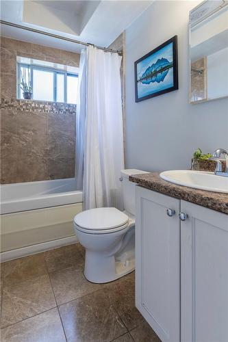 174 Herkimer Street|Unit #304, Hamilton, ON - Indoor Photo Showing Bathroom