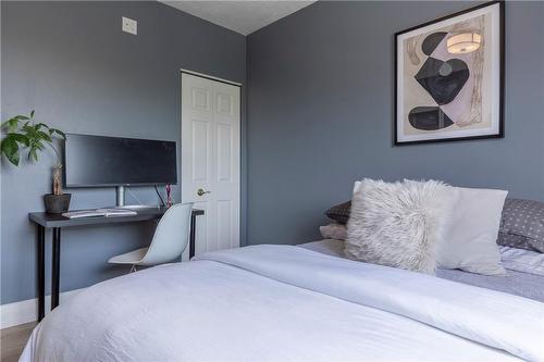 174 Herkimer Street|Unit #304, Hamilton, ON - Indoor Photo Showing Bedroom