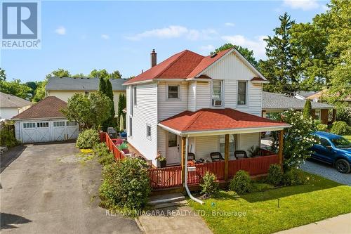 4027 Main Street, Niagara Falls, ON - Outdoor