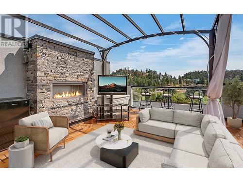 2331 Tallus Ridge Drive Unit# 4, West Kelowna, BC -  Photo Showing Living Room With Fireplace