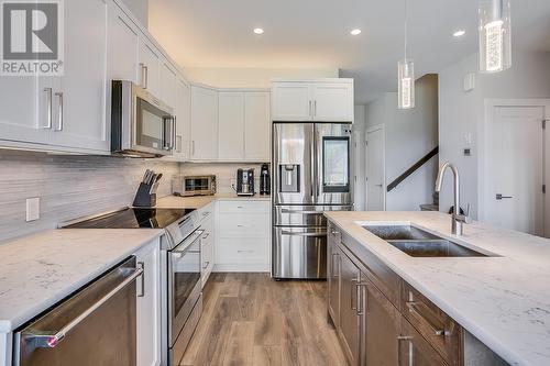 2331 Tallus Ridge Drive Unit# 4, West Kelowna, BC - Indoor Photo Showing Kitchen With Double Sink With Upgraded Kitchen