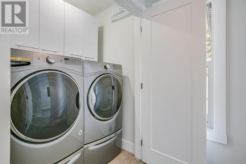 2331 Tallus Ridge Drive Unit# 4, West Kelowna, BC - Indoor Photo Showing Laundry Room