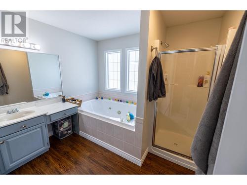 5706 Kovachich Drive, Prince George, BC - Indoor Photo Showing Bathroom