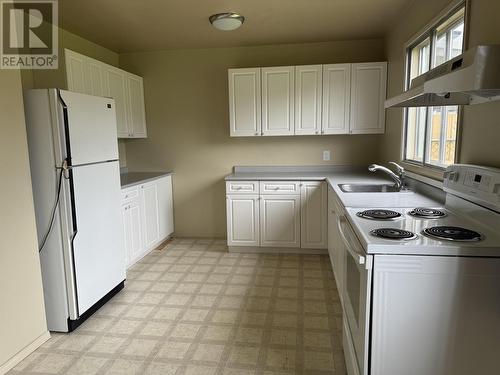 1852 Balsam Crescent, Masset, BC - Indoor Photo Showing Kitchen