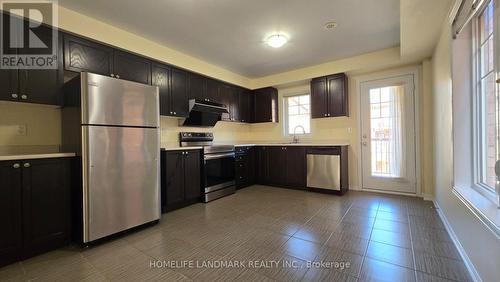 16 Truchard Avenue, Markham (Berczy), ON - Indoor Photo Showing Kitchen