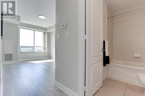 1616 - 60 South Town Centre Boulevard, Markham (Unionville), ON - Indoor Photo Showing Bathroom