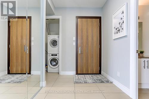 1616 - 60 South Town Centre Boulevard, Markham (Unionville), ON - Indoor Photo Showing Laundry Room