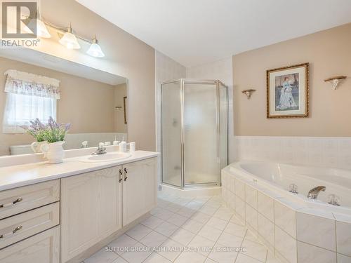 10 Silmoro Court, Vaughan, ON - Indoor Photo Showing Bathroom