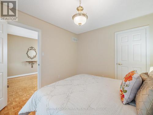 10 Silmoro Court, Vaughan, ON - Indoor Photo Showing Bedroom