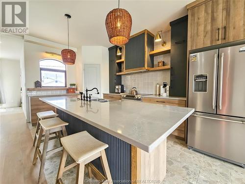 19260 Lakeside Drive, Lighthouse Cove, ON - Indoor Photo Showing Kitchen