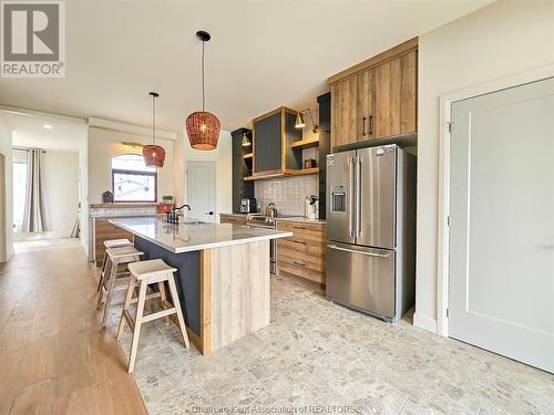 19260 Lakeside Drive, Lighthouse Cove, ON - Indoor Photo Showing Kitchen