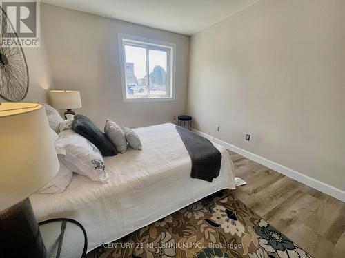 102 - 61 Townline, Orangeville, ON - Indoor Photo Showing Bedroom