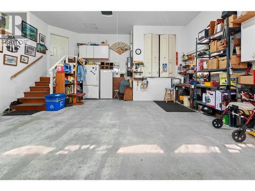 415 Ridge Road, Penticton, BC - Indoor Photo Showing Garage