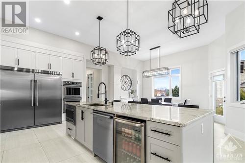 475 Lockmaster Crescent, Ottawa, ON - Indoor Photo Showing Kitchen With Upgraded Kitchen