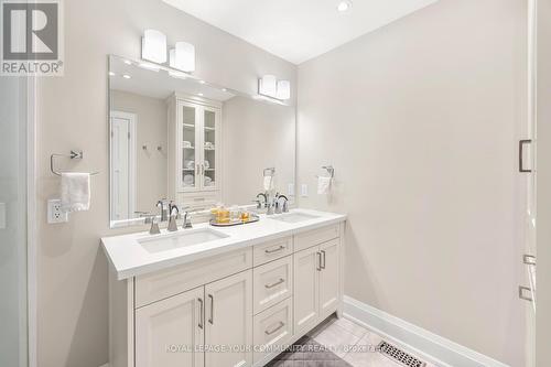 9966 Keele Street, Vaughan (Maple), ON - Indoor Photo Showing Bathroom