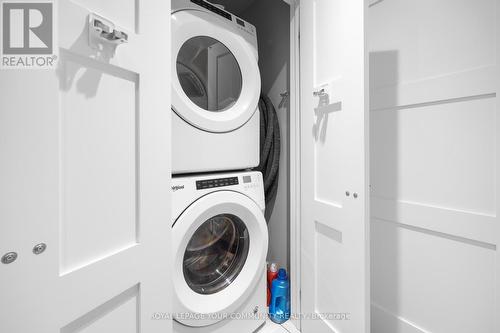 9966 Keele Street, Vaughan (Maple), ON - Indoor Photo Showing Laundry Room