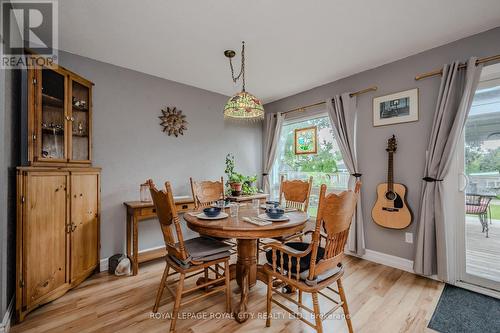 3200 Candela Drive, Mississauga, ON - Indoor Photo Showing Dining Room