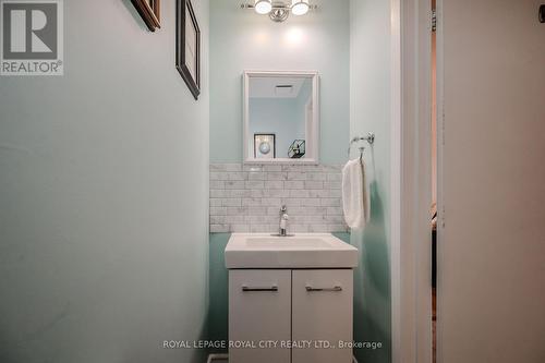 3200 Candela Drive, Mississauga (Mississauga Valleys), ON - Indoor Photo Showing Bathroom