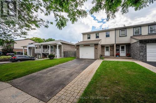 3200 Candela Drive, Mississauga (Mississauga Valleys), ON - Outdoor With Deck Patio Veranda With Facade