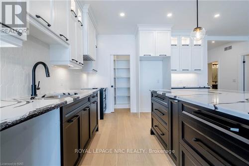 45C Lakeshore Road, St. Catharines, ON - Indoor Photo Showing Kitchen With Double Sink With Upgraded Kitchen